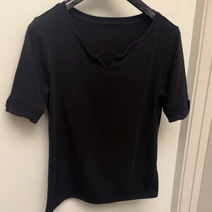 Ellen Tracy Elegant Black Short Sleeve Tee